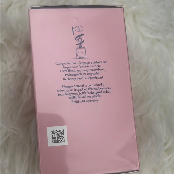Giorgio Armani My Way Eau de Parfum - Pink Box - Picture 3 of 5